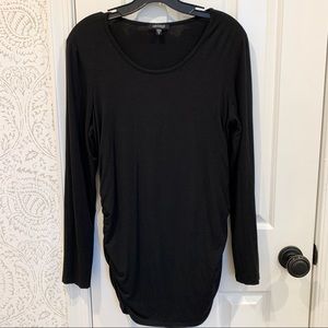 A Pea in the Pod Long Sleeved Black Top